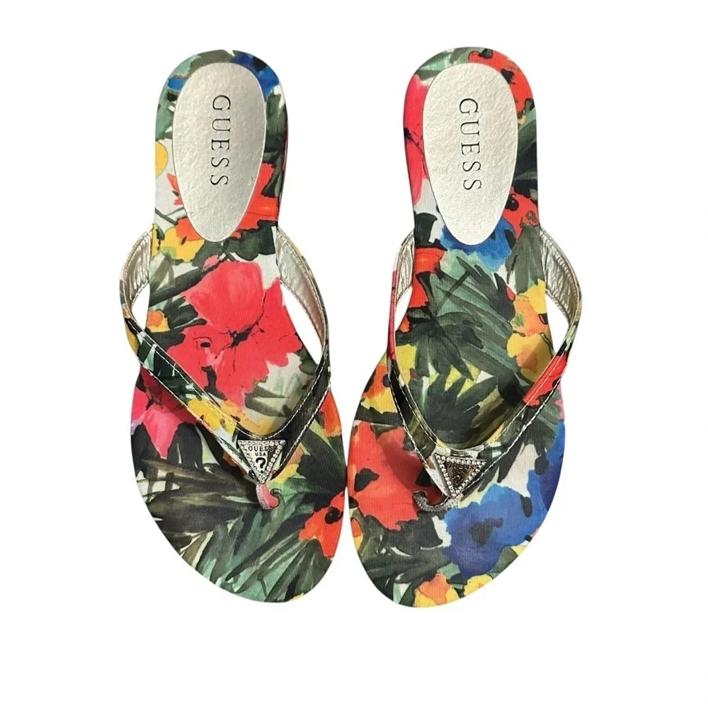 Guess tropical floral flip flop sandals 7.5